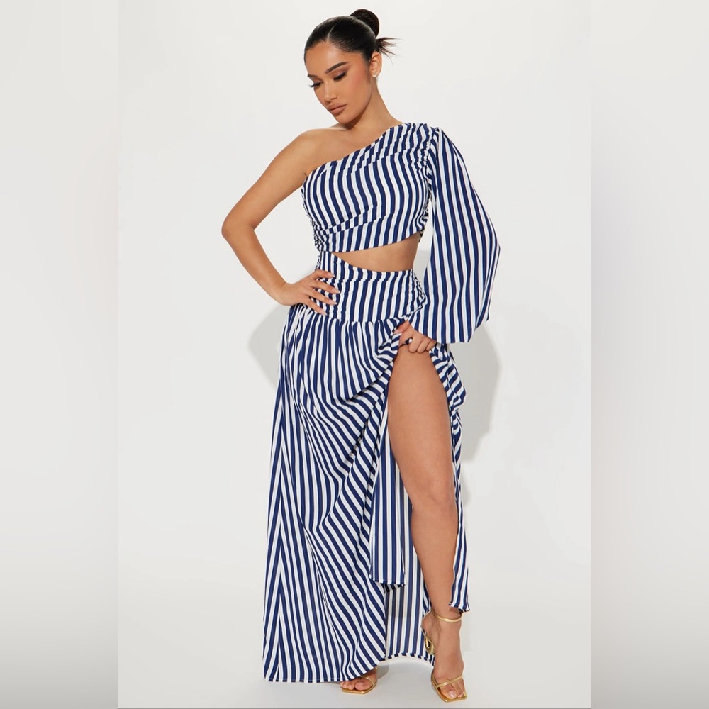 New - Fashion Nova Maxi Dress
